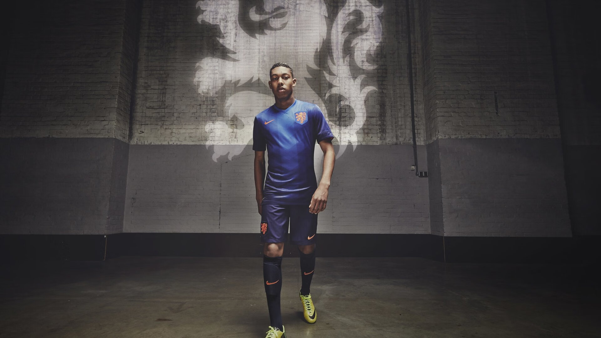 LCS赛区推进本地化训练体系建设